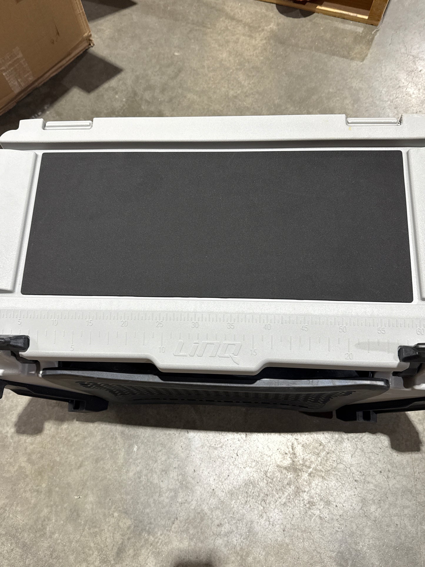 LinQ 13.5 Gal (51L) Cooler Grey # 269801151